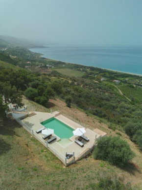 Villa DAMMUSO by Local House - private villa infinity pool & seaview Santo Stefano Di Camastra
